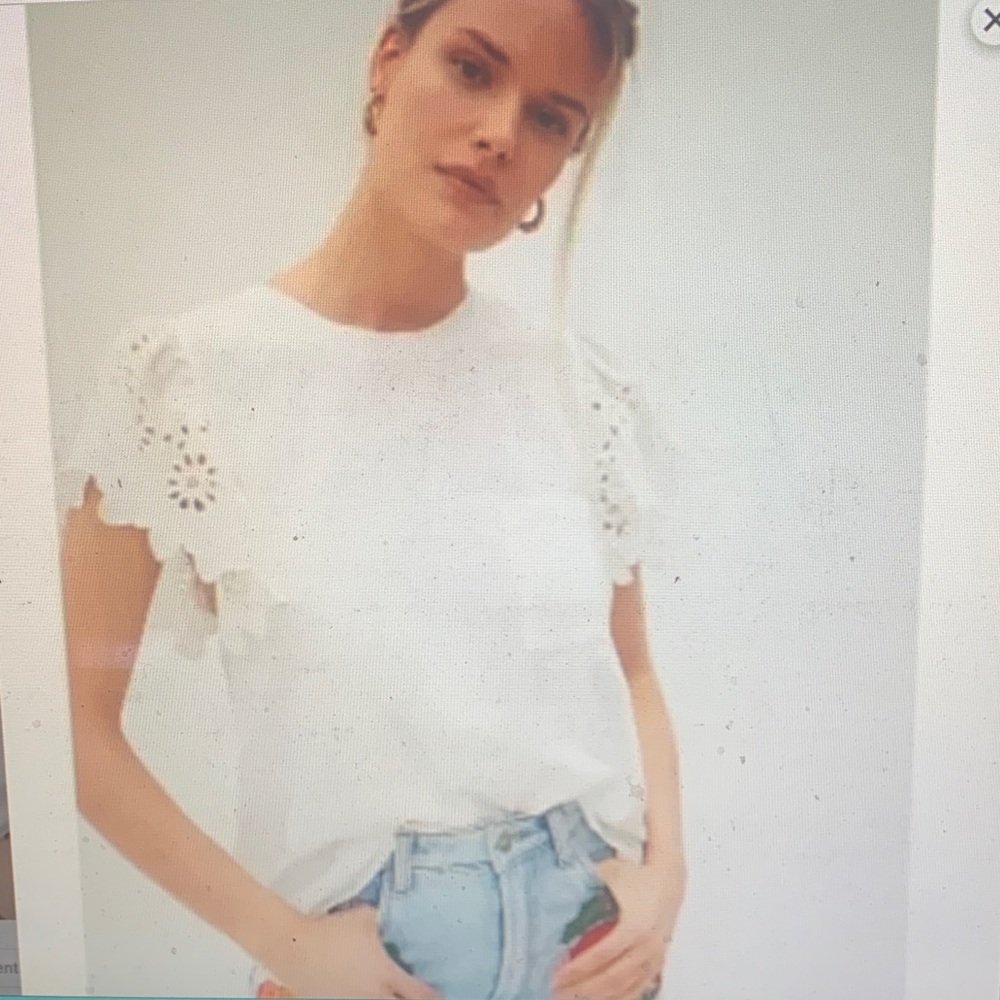 Anthropologie Seen Worn Kept Chic White Eyelet Sleeve Blouse